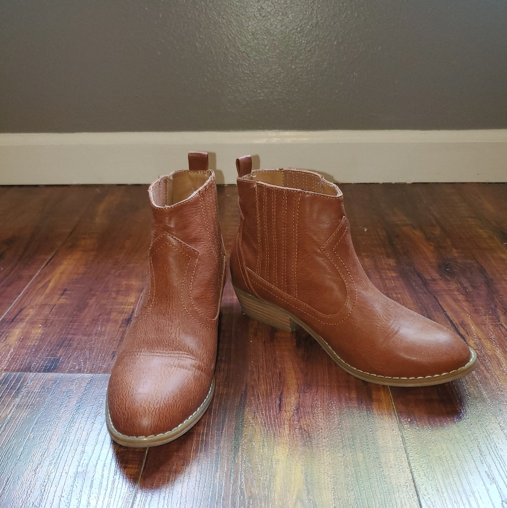 Universal Thread faux leather ankle boots